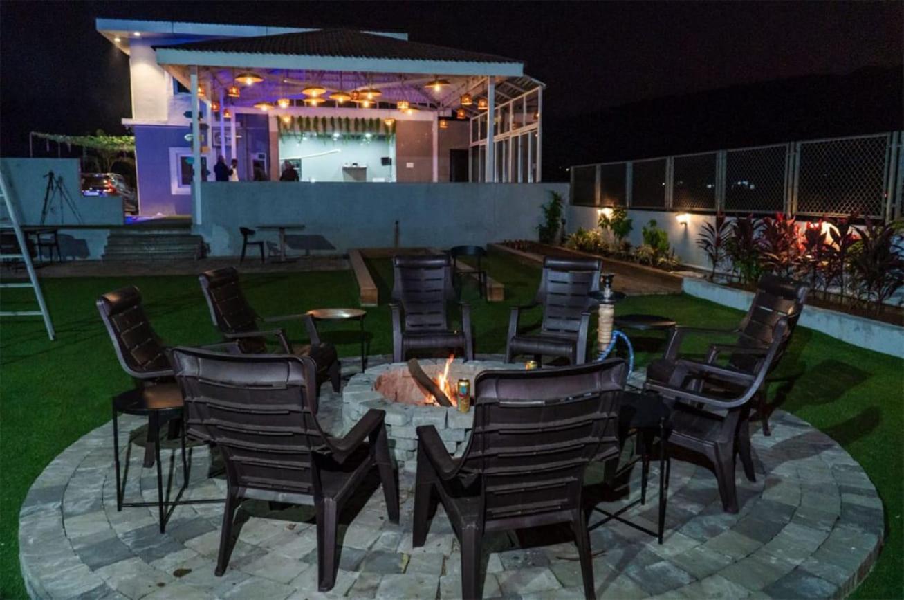 Green Crest Villa Lonavala Bagian luar foto
